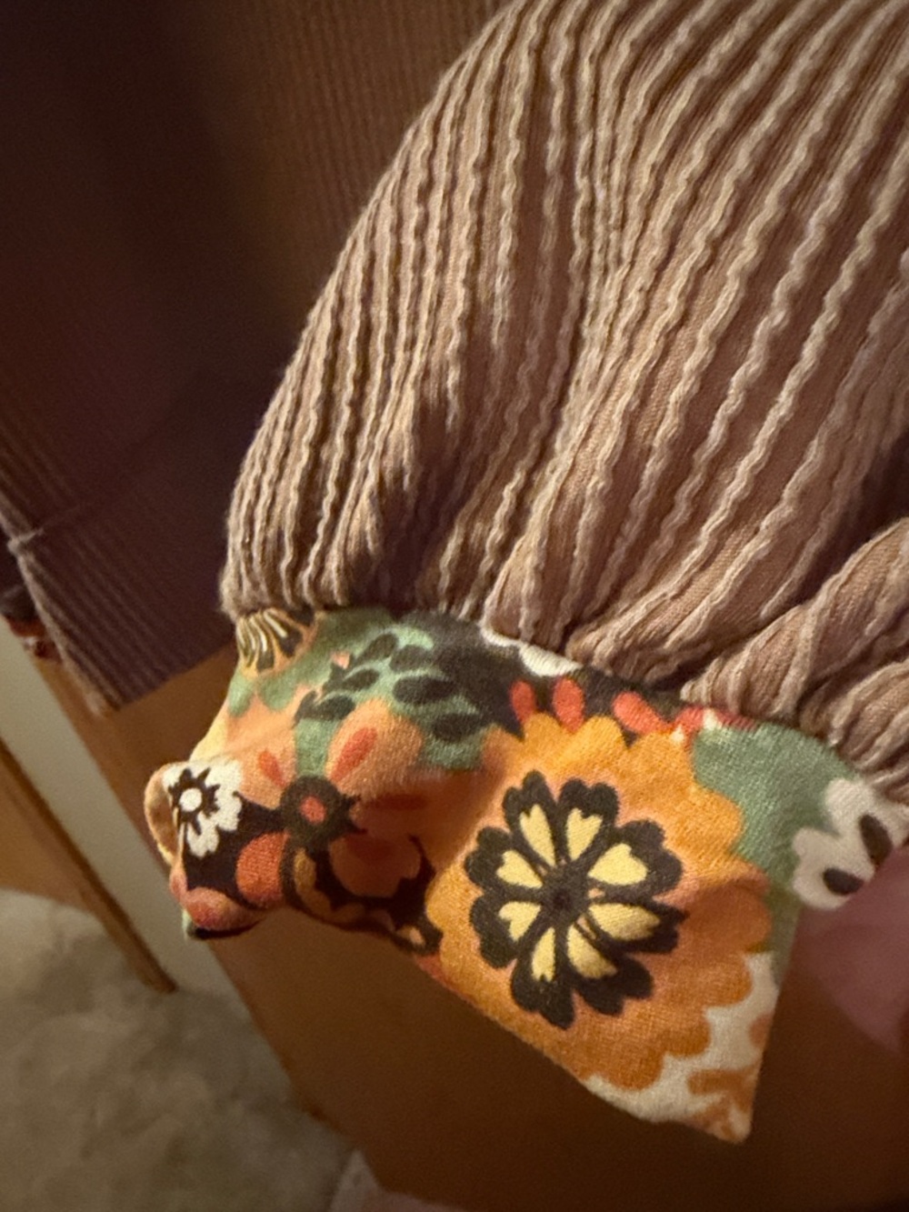 Haptics Women's Brown Waffle-Knit Pullover Hoodie with Floral Trim - Picture 4 of 7